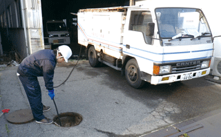 屋内外高圧洗浄作業（内視鏡調査及び高圧洗浄作業）の写真